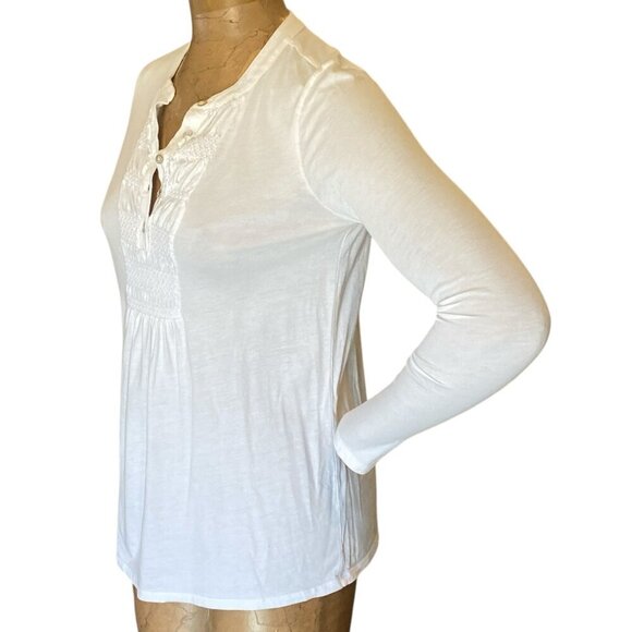 J. Jill Cream/Ivory White Henley Top Smocked Bib Accent Sz SP #347K - Picture 3 of 9